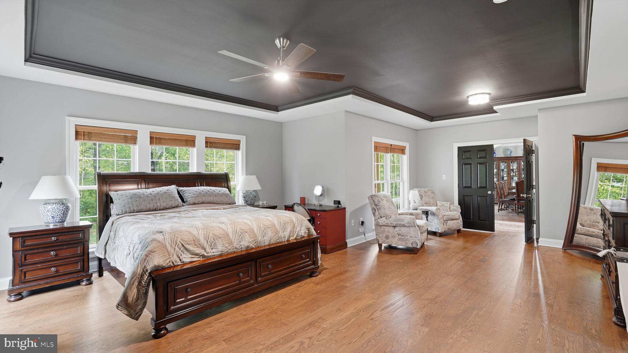 15613 Thoroughfare Road Gainesville, VA 20155 - Photo 25 of 64 Spacious retreat with natural light.