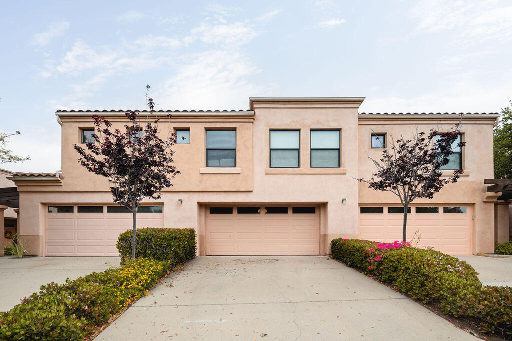 4643 Gerona Way Santa Barbara, CA 93110 - Photo 22 of 24 Garage Exterior