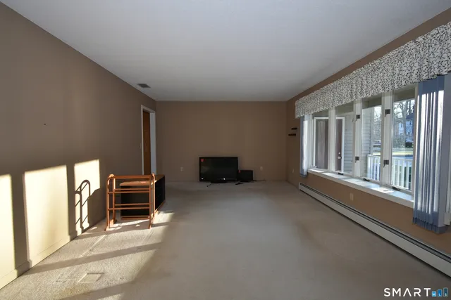 $465,000 | 168 Lisa Lane, Middletown, CT 06457