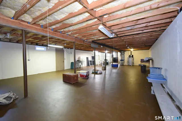 $465,000 | 168 Lisa Lane, Middletown, CT 06457