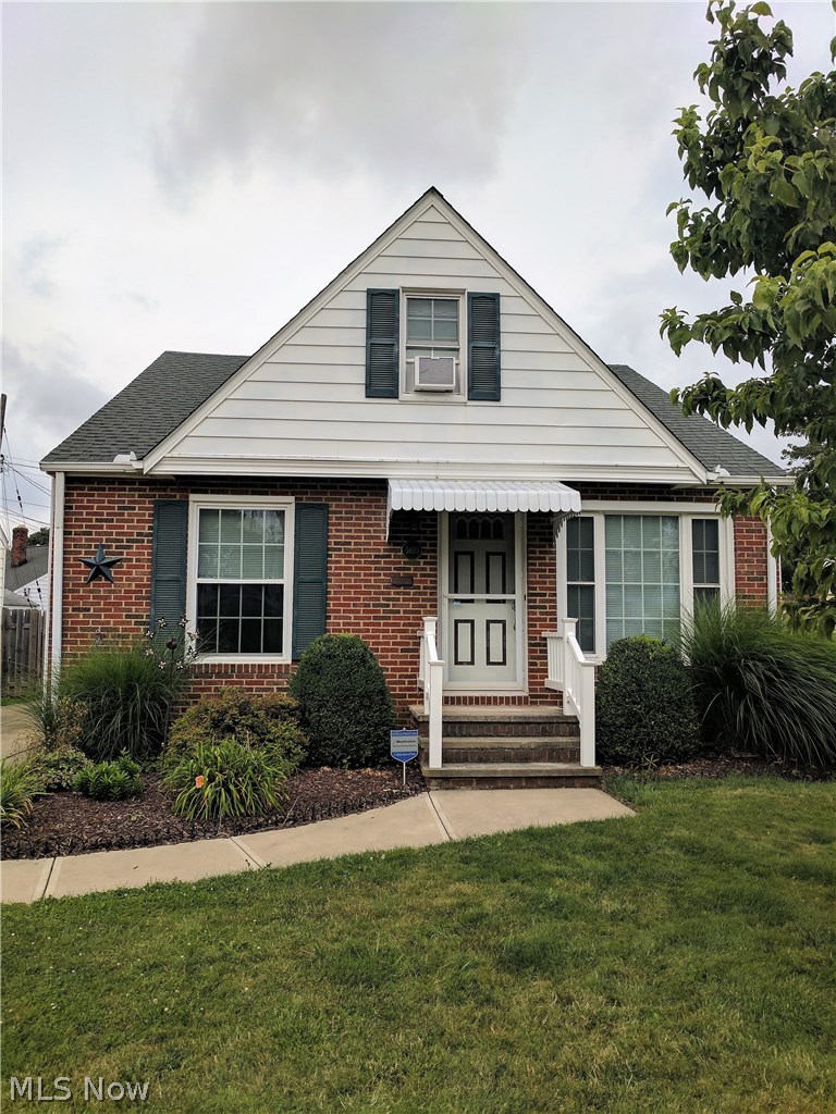 5610 Ackley Road Parma, OH 44129 - Photo 2 of 12