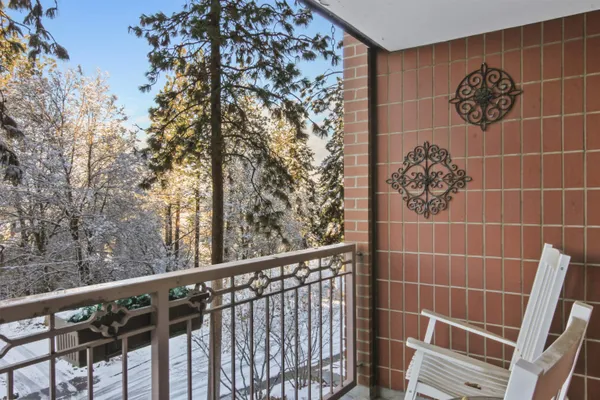 $435,000 | 221 East Rockwood Boulevard, Unit 219, Spokane, WA 99202