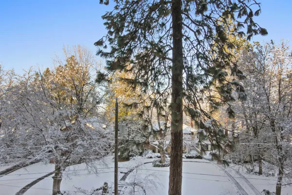 $435,000 | 221 East Rockwood Boulevard, Unit 219, Spokane, WA 99202