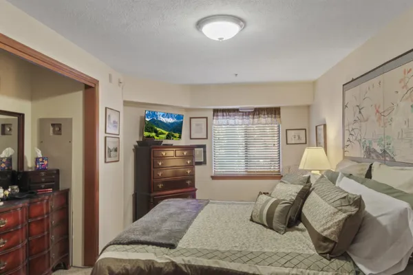 $435,000 | 221 East Rockwood Boulevard, Unit 219, Spokane, WA 99202