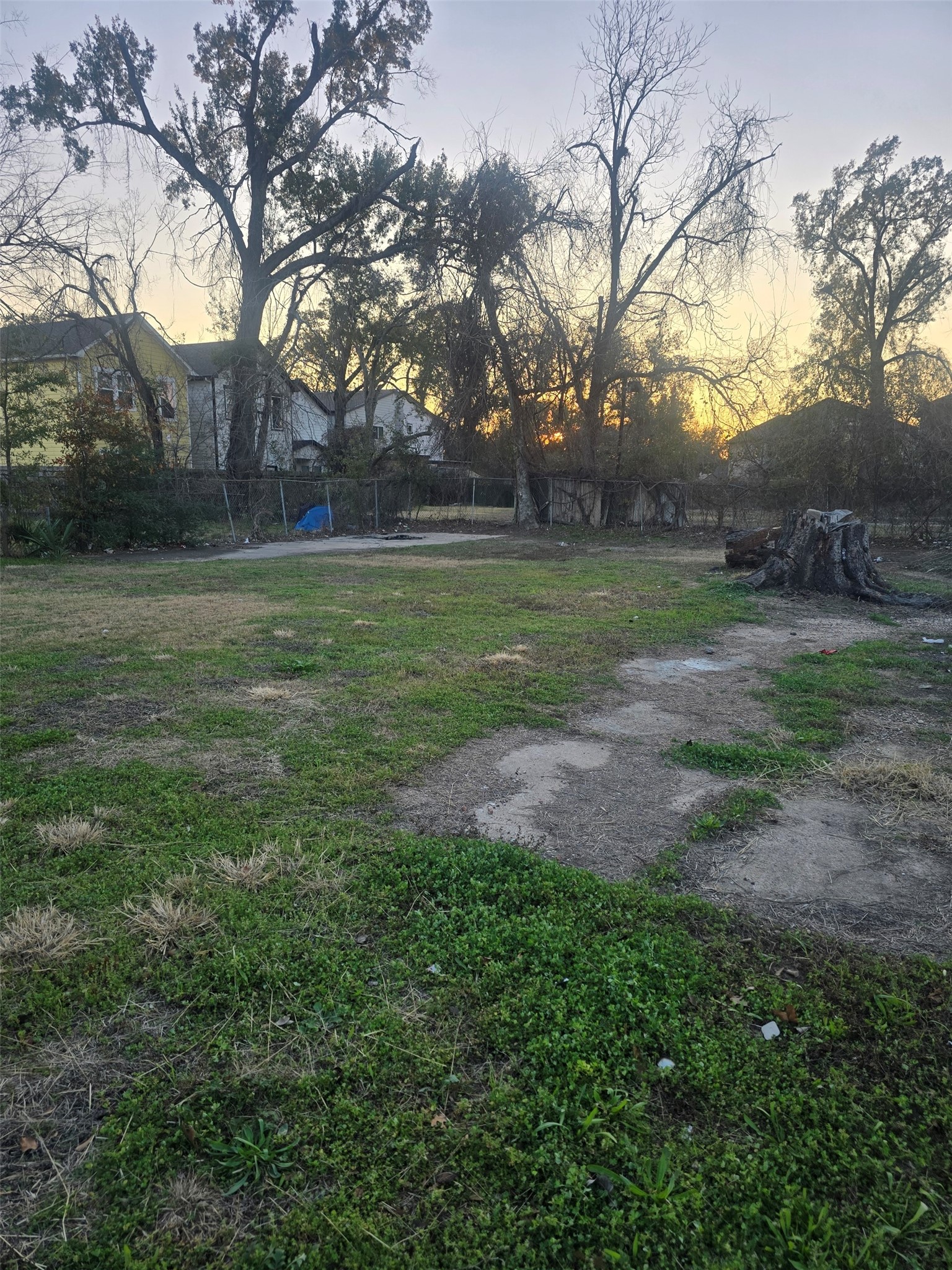 4615 Fulton Street Houston, TX 77009 - Photo 1 of 7 a view of outdoor space with green field