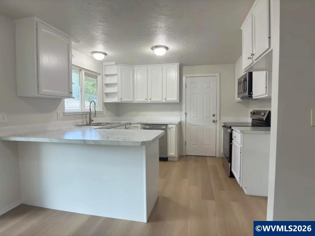 760 Boone Road Southeast Salem, OR 97306 - Photo 5 of 22