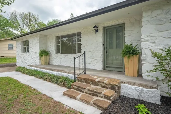 $276,500 | 624 East 21st Street, Galena, KS 66739