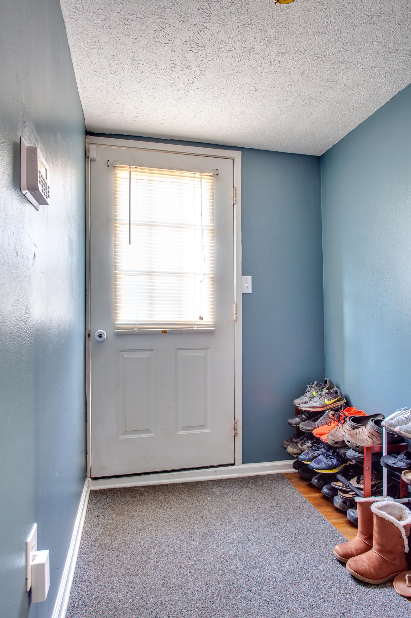 4332 Shipe Road Corryton, TN 37721 - Photo 11 of 25 a room with toys and a window
