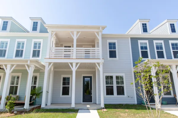 $3,800 | 3132 Sturbridge Road, Mount Pleasant, SC 29466