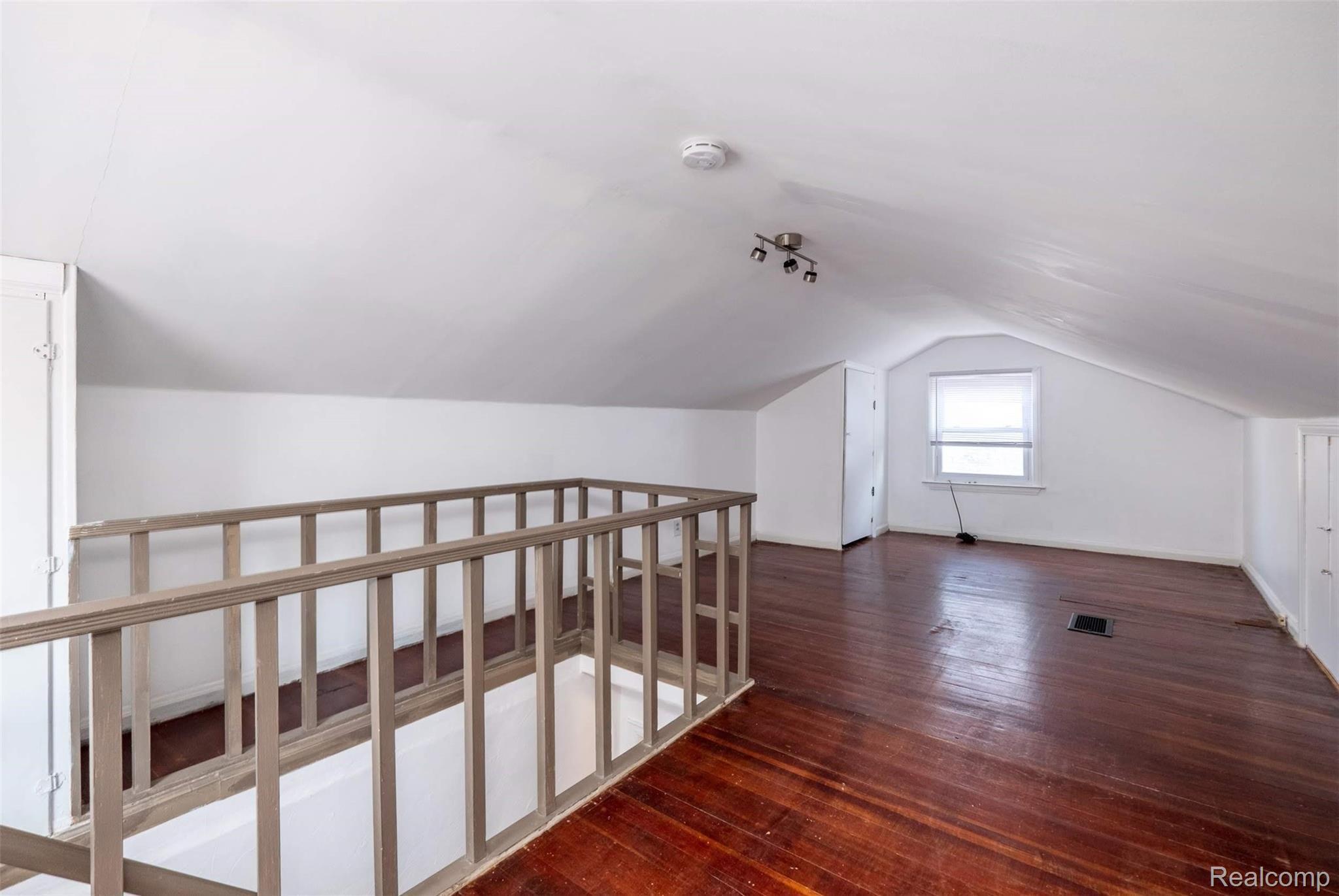 1784 Hampton Road Grosse Pointe, MI 48236 - Photo 23 of 33 1784 Hampton-23.jpg