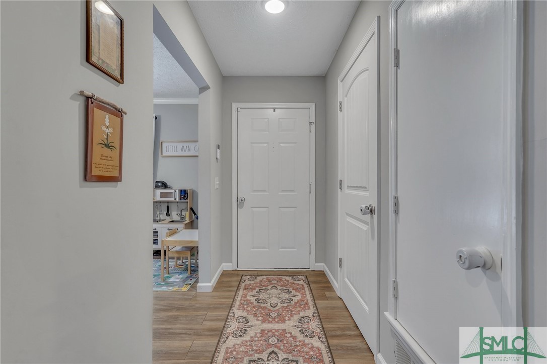 607 Wild Turkey Road Savannah, GA 31406 - Photo 36 of 47 Foyer