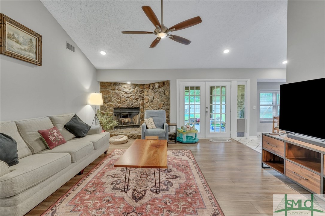 607 Wild Turkey Road Savannah, GA 31406 - Photo 9 of 47