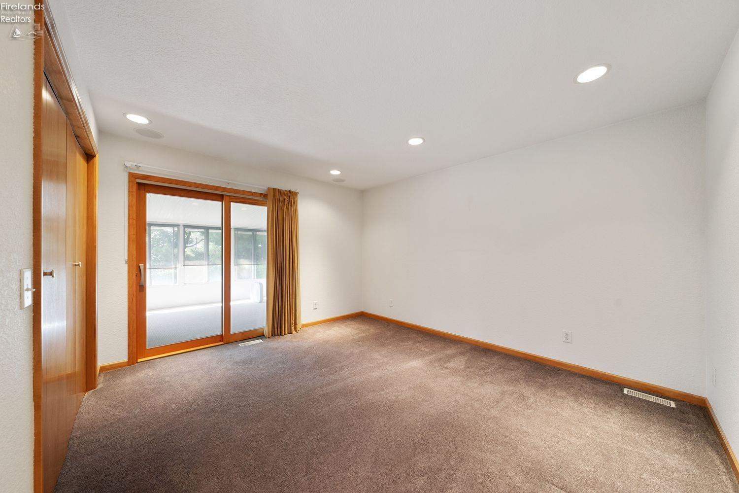 5415 Isch Road Walbridge, OH 43465 - Photo 19 of 33 Gallery Image 19