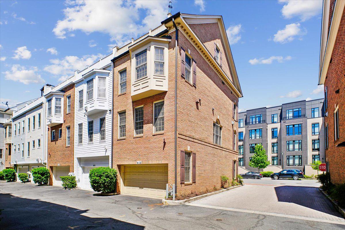 412 Pendleton Street Alexandria, VA 22314 - Photo 44 of 48 private garage, end-unit townhouse