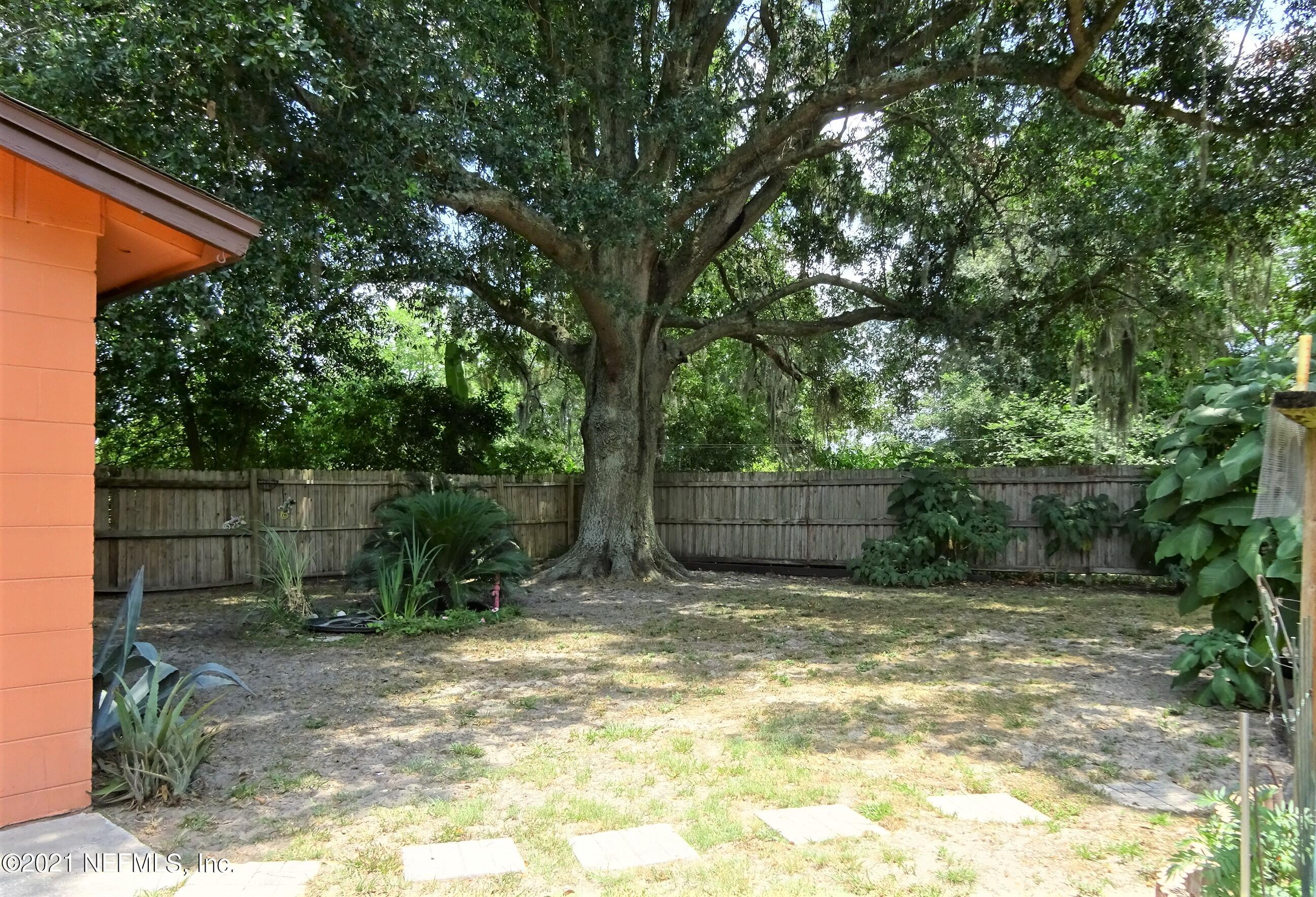 9347 Orme Road Jacksonville, FL 32220 - Photo 9 of 46 a view of a backyard