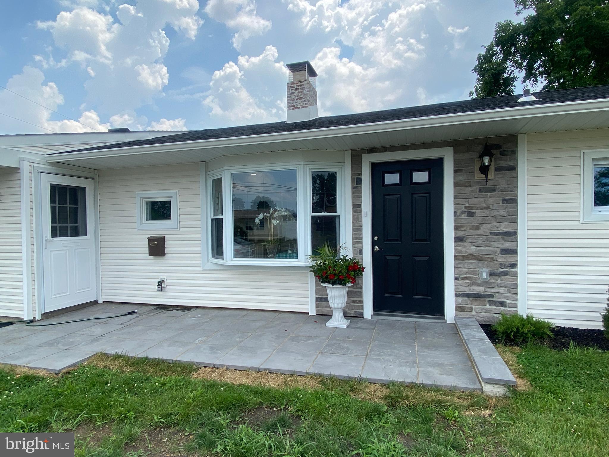 2 Forest Lane Levittown, PA 19055 - Photo 2 of 25