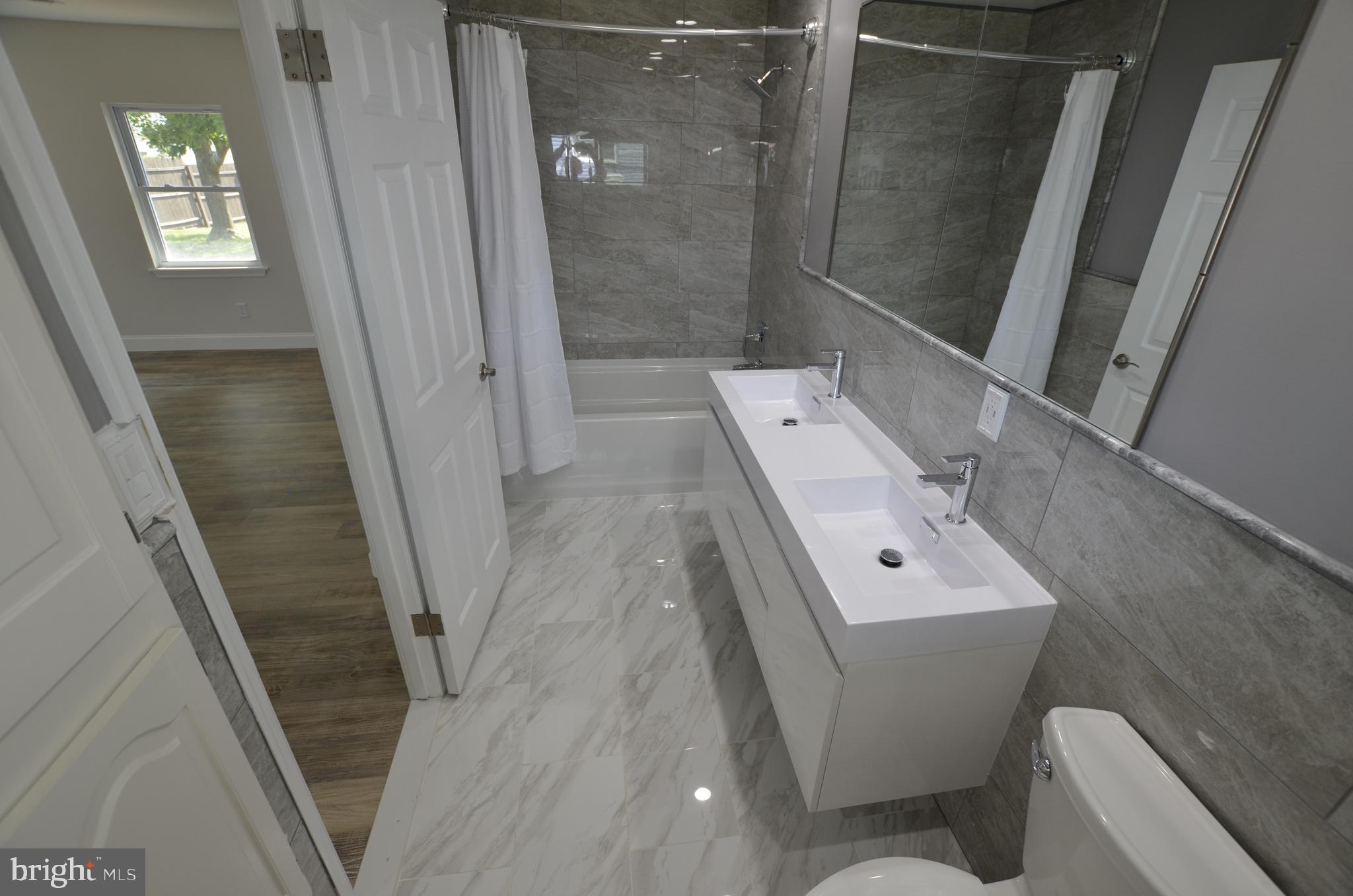 2 Forest Lane Levittown, PA 19055 - Photo 15 of 25