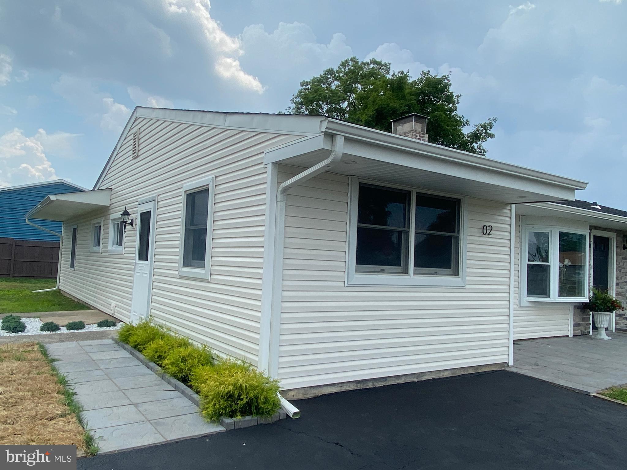 2 Forest Lane Levittown, PA 19055 - Photo 4 of 25