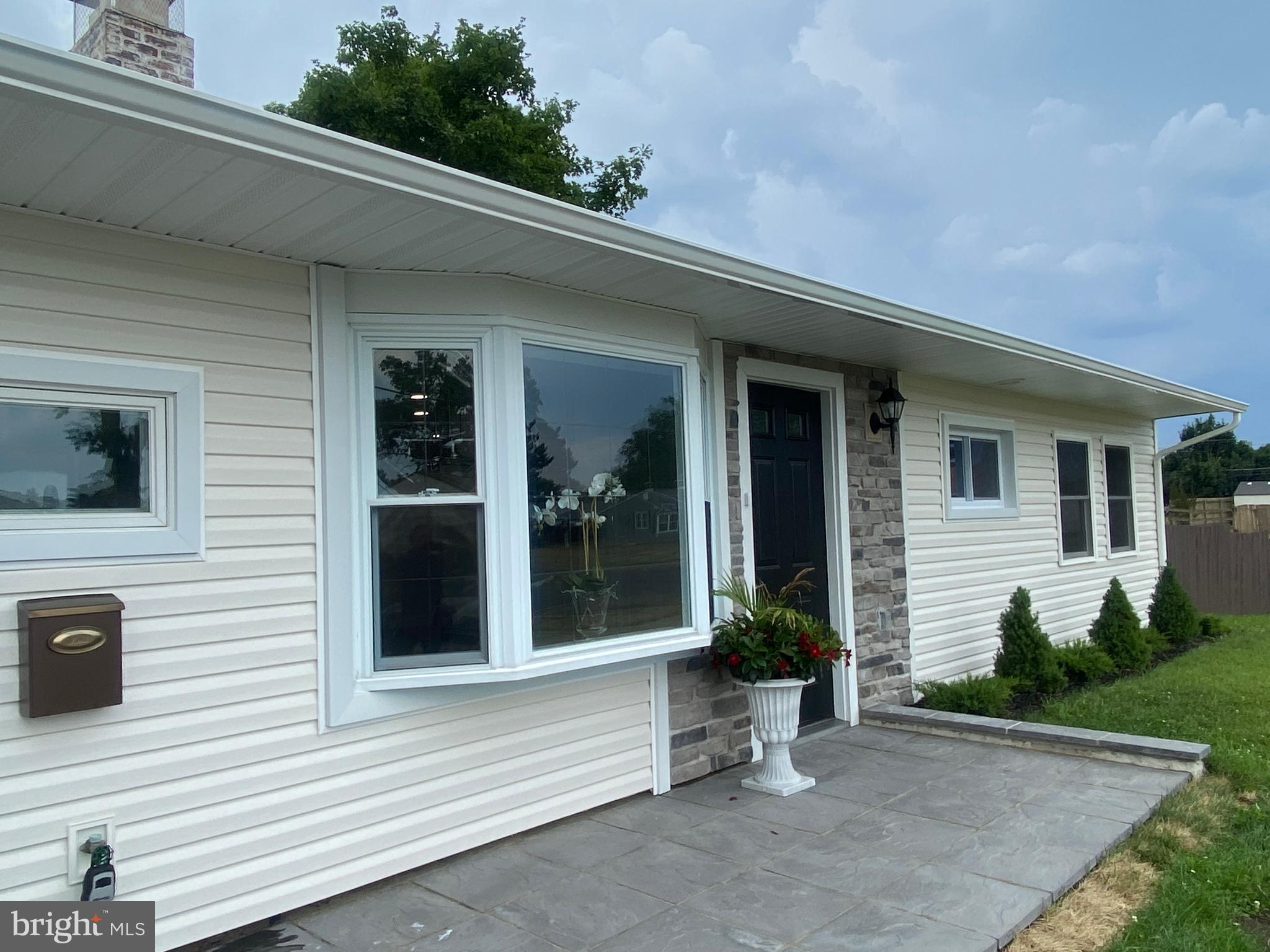 2 Forest Lane Levittown, PA 19055 - Photo 6 of 25