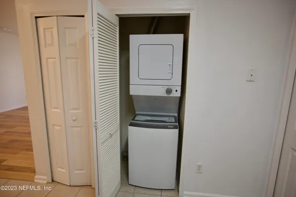 $1,350 | 3600 Lenin Peak Court, Unit 8, Jacksonville, FL 32210