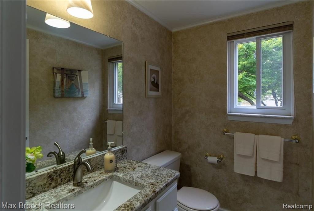2281 Norton Road Rochester Hills, MI 48307 - Photo 23 of 37