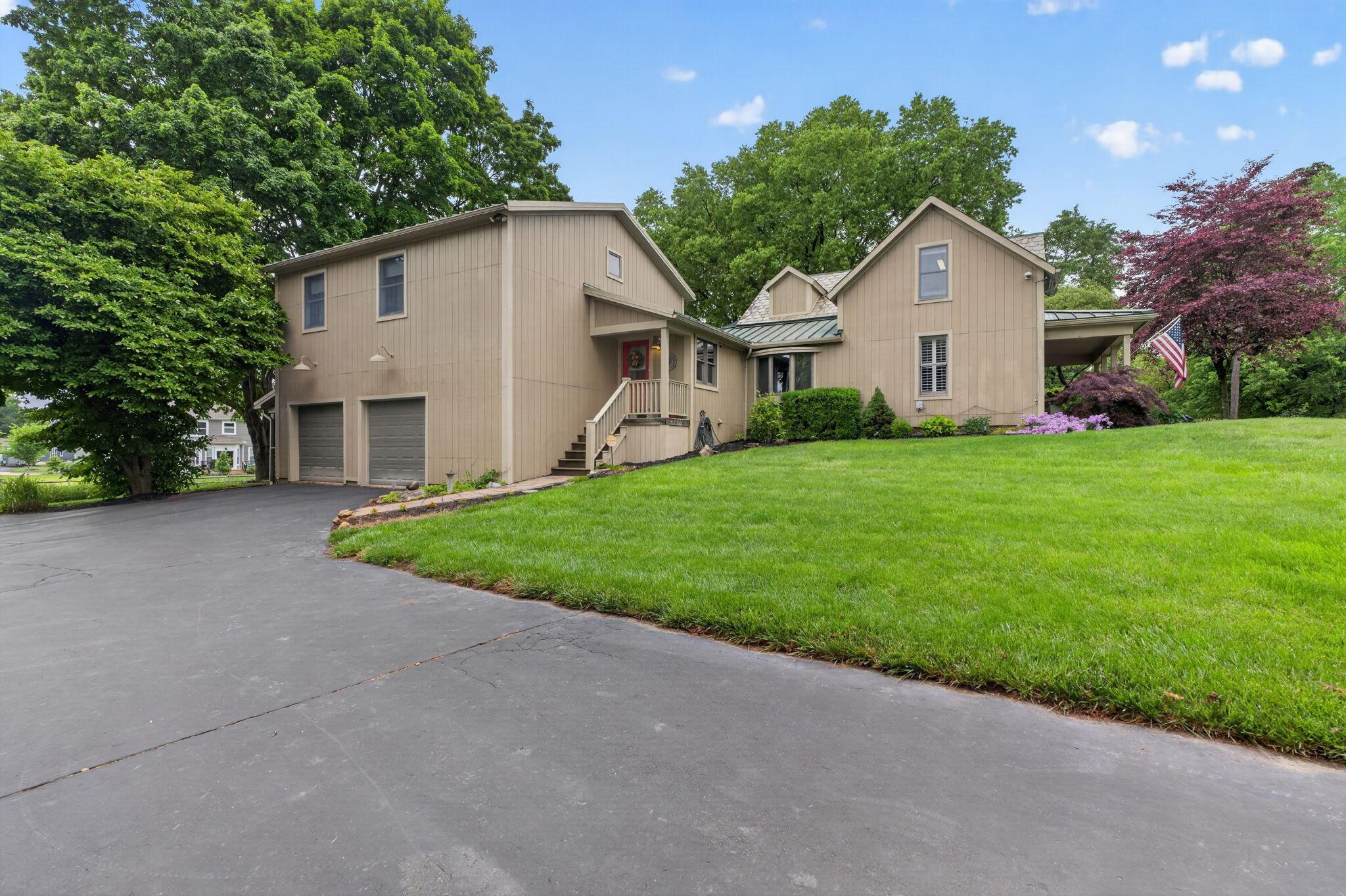 2717 Darling Road Blacklick, OH 43004 - Photo 4 of 63 2-web-or-mls-2717 Darling Rd - 2