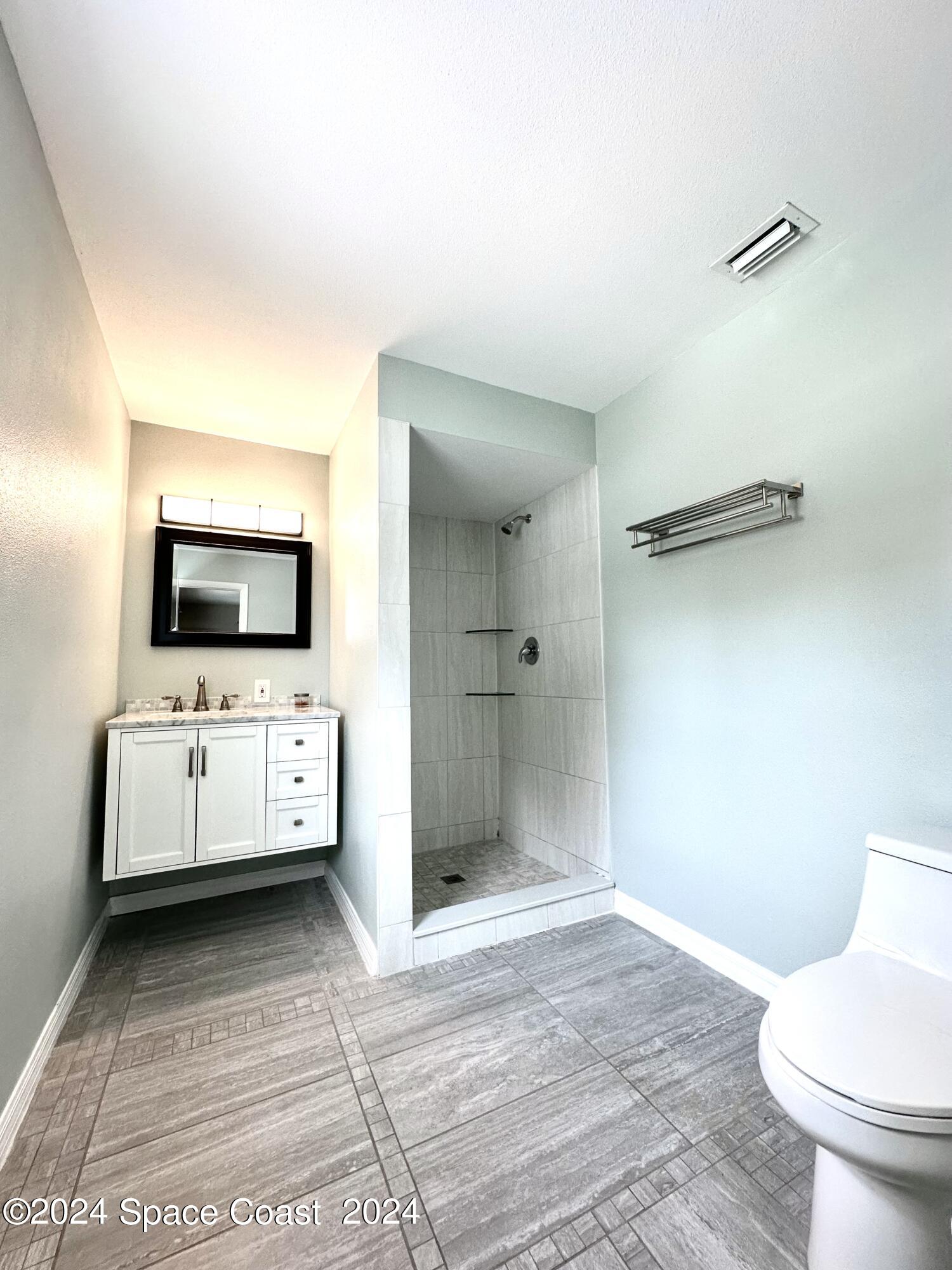 245 Monaco Road Melbourne, FL 32904 - Photo 12 of 16 Primary Bathroom