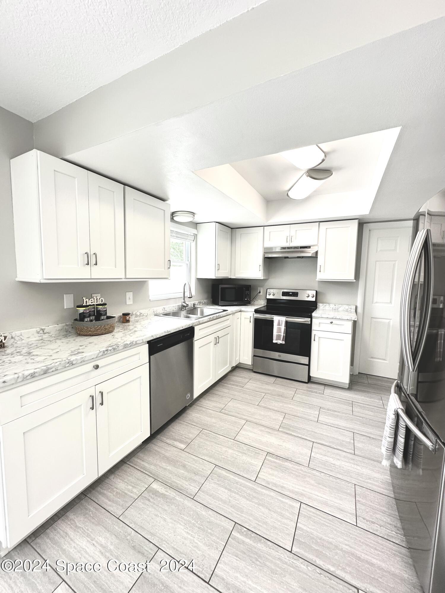 245 Monaco Road Melbourne, FL 32904 - Photo 7 of 16 Kitchen