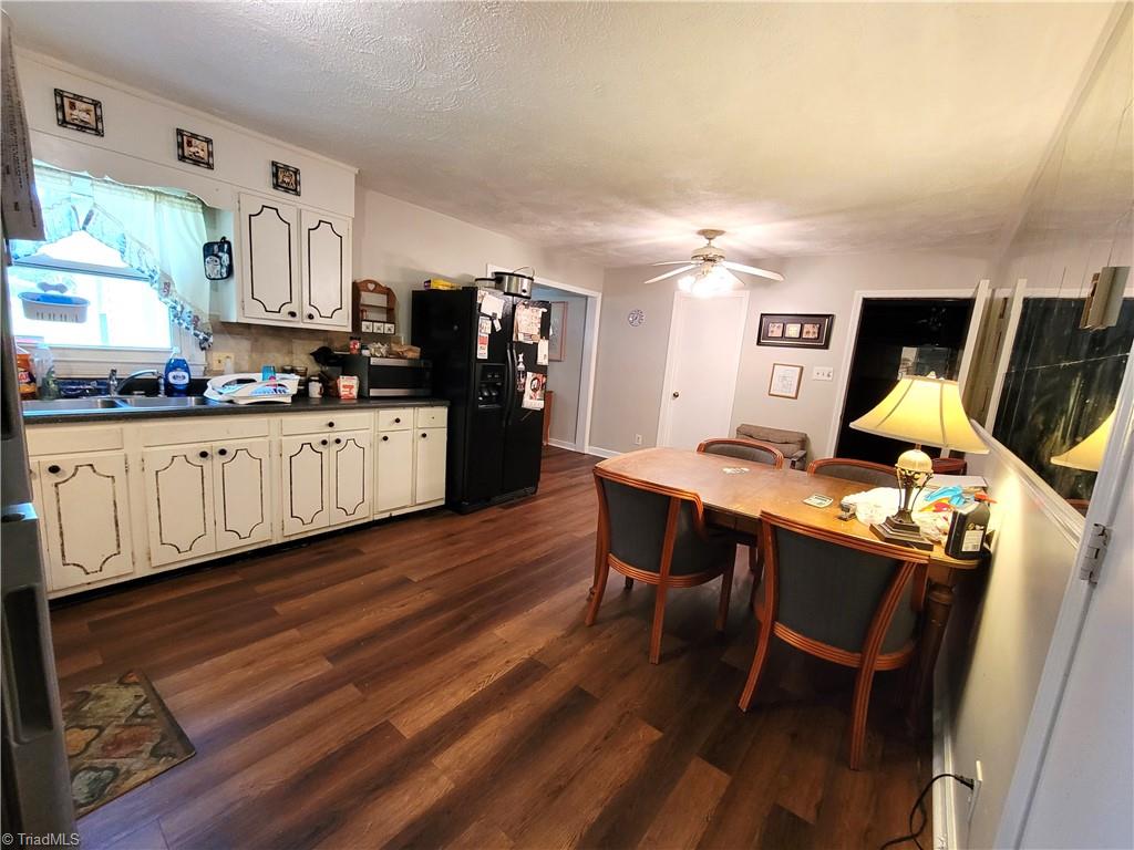 1906 Brewer Road Winston-Salem, NC 27127 - Photo 3 of 12 Eat-in Kitchen