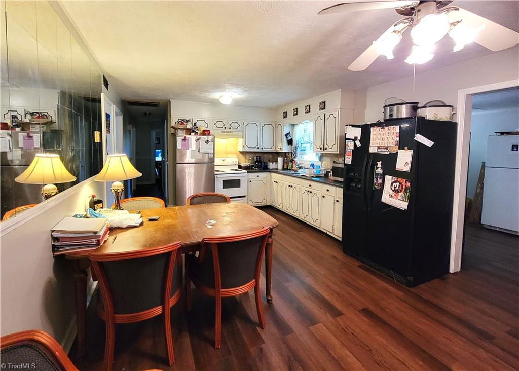 1906 Brewer Road Winston-Salem, NC 27127 - Photo 4 of 12 Eat-in kitchen