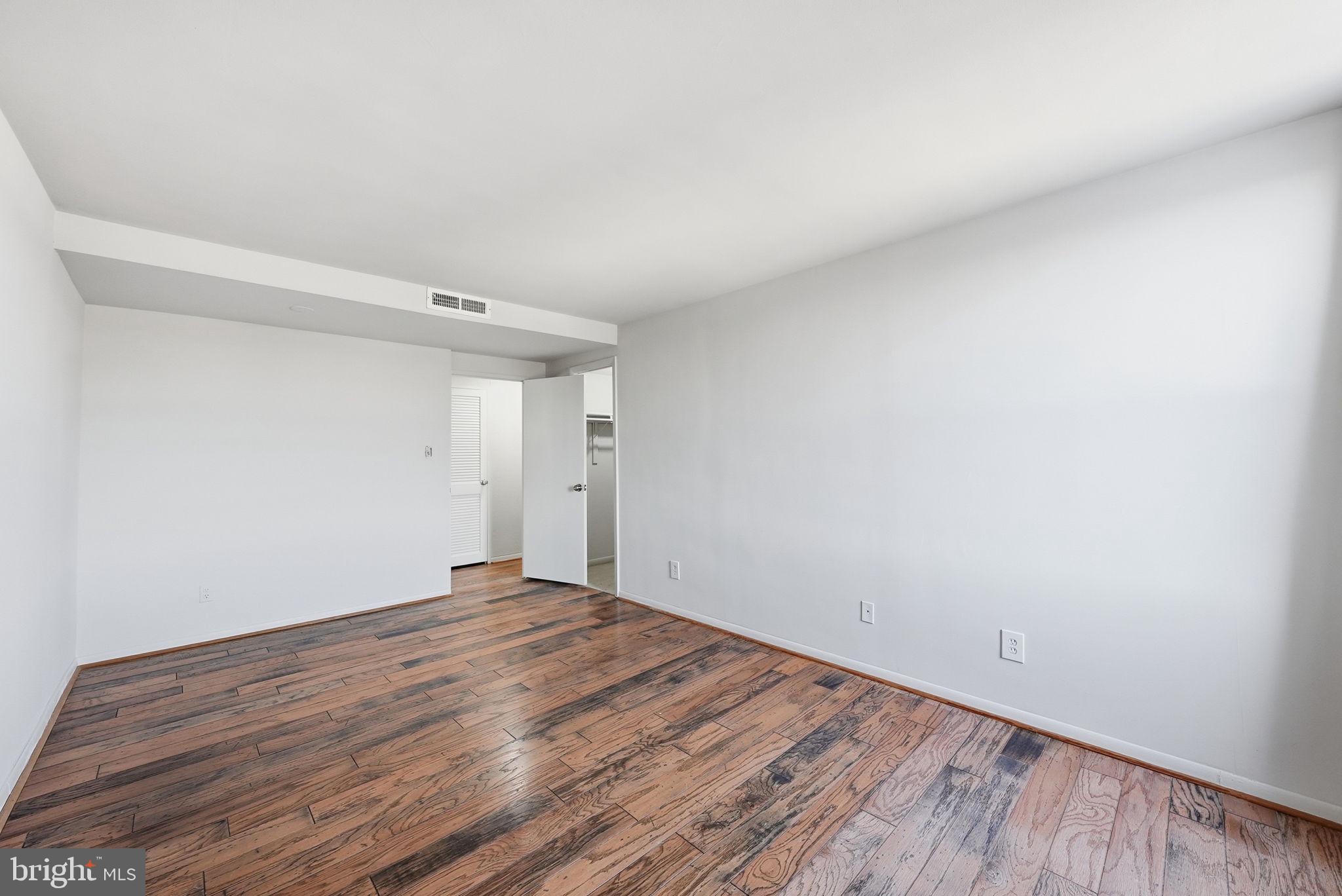 4600 Duke Street, Unit 1623 Alexandria, VA 22304 - Photo 20 of 24