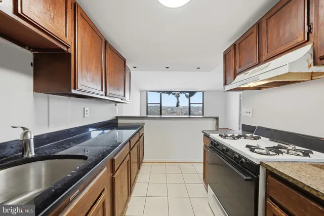 $2,500 | 4600 Duke Street, Unit 1623, Alexandria, VA 22304