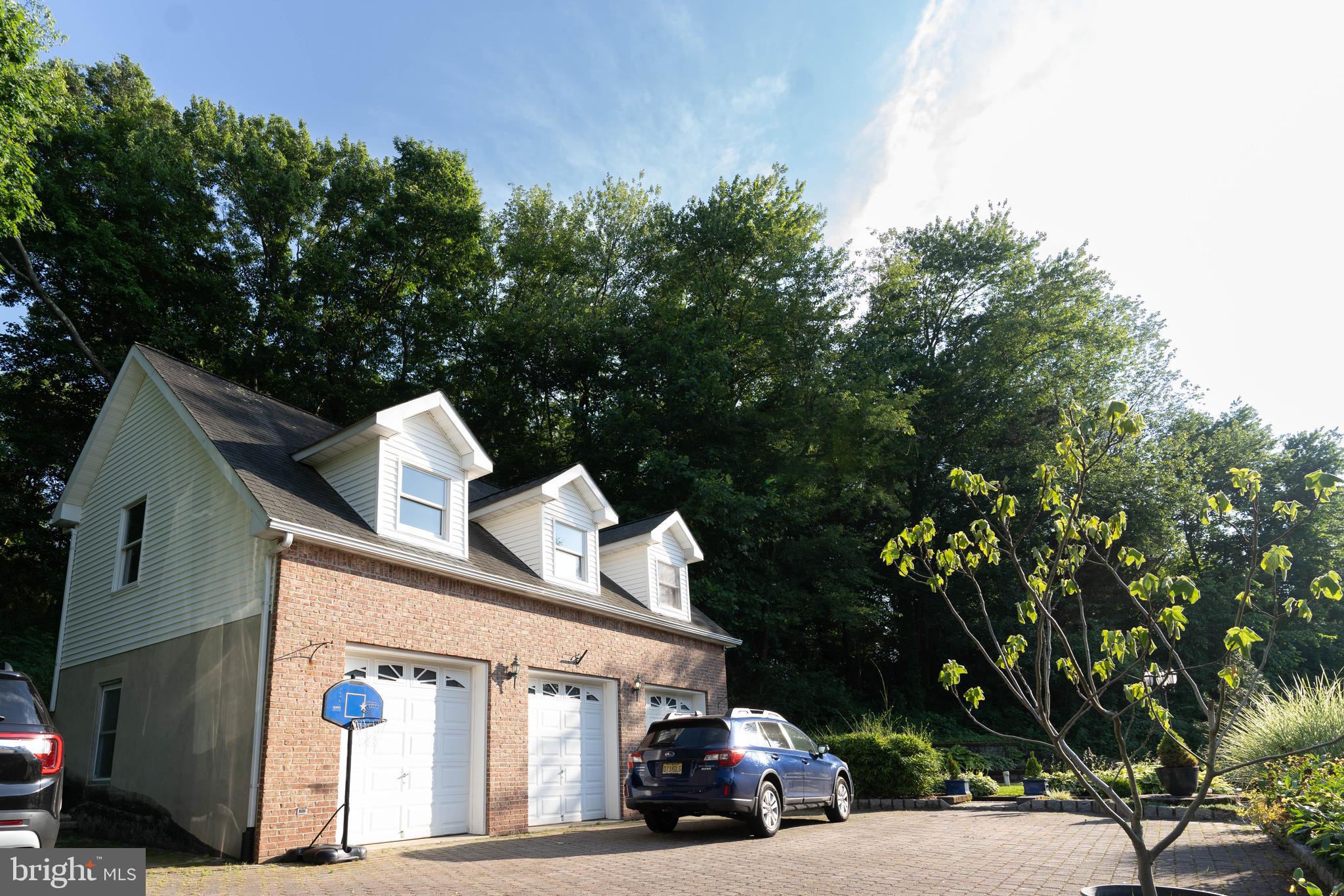 79 Burlington Path Road Cream Ridge, NJ 08514 - Photo 3 of 55