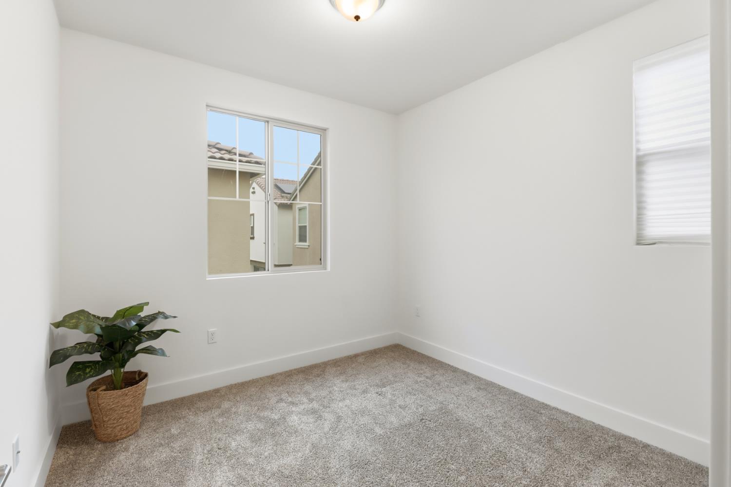 10589 Tenor Way Elk Grove, CA 95757 - Photo 37 of 48