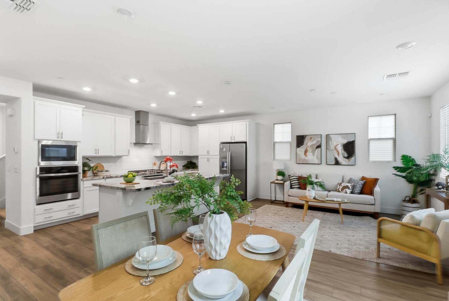 10589 Tenor Way Elk Grove, CA 95757 - Photo 4 of 48