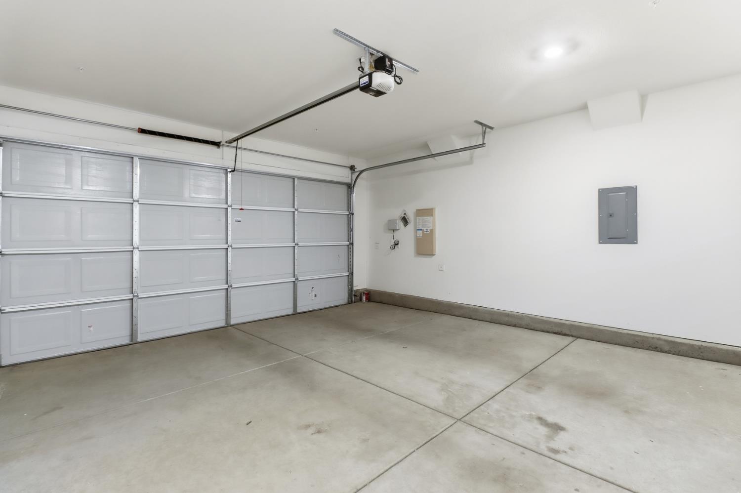 10589 Tenor Way Elk Grove, CA 95757 - Photo 42 of 48