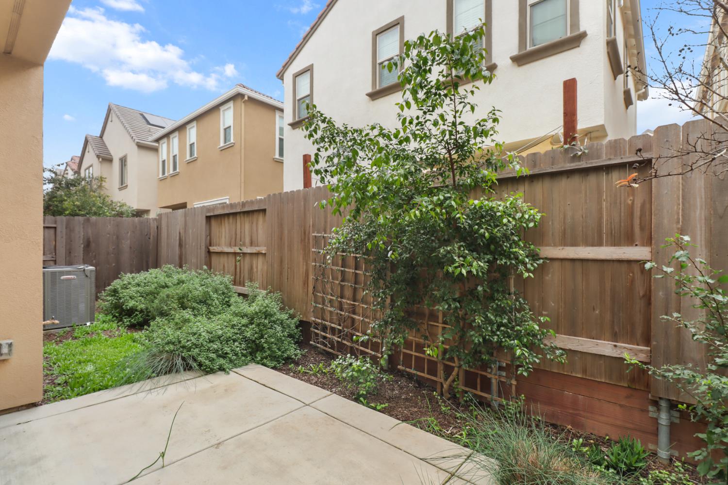 10589 Tenor Way Elk Grove, CA 95757 - Photo 44 of 48