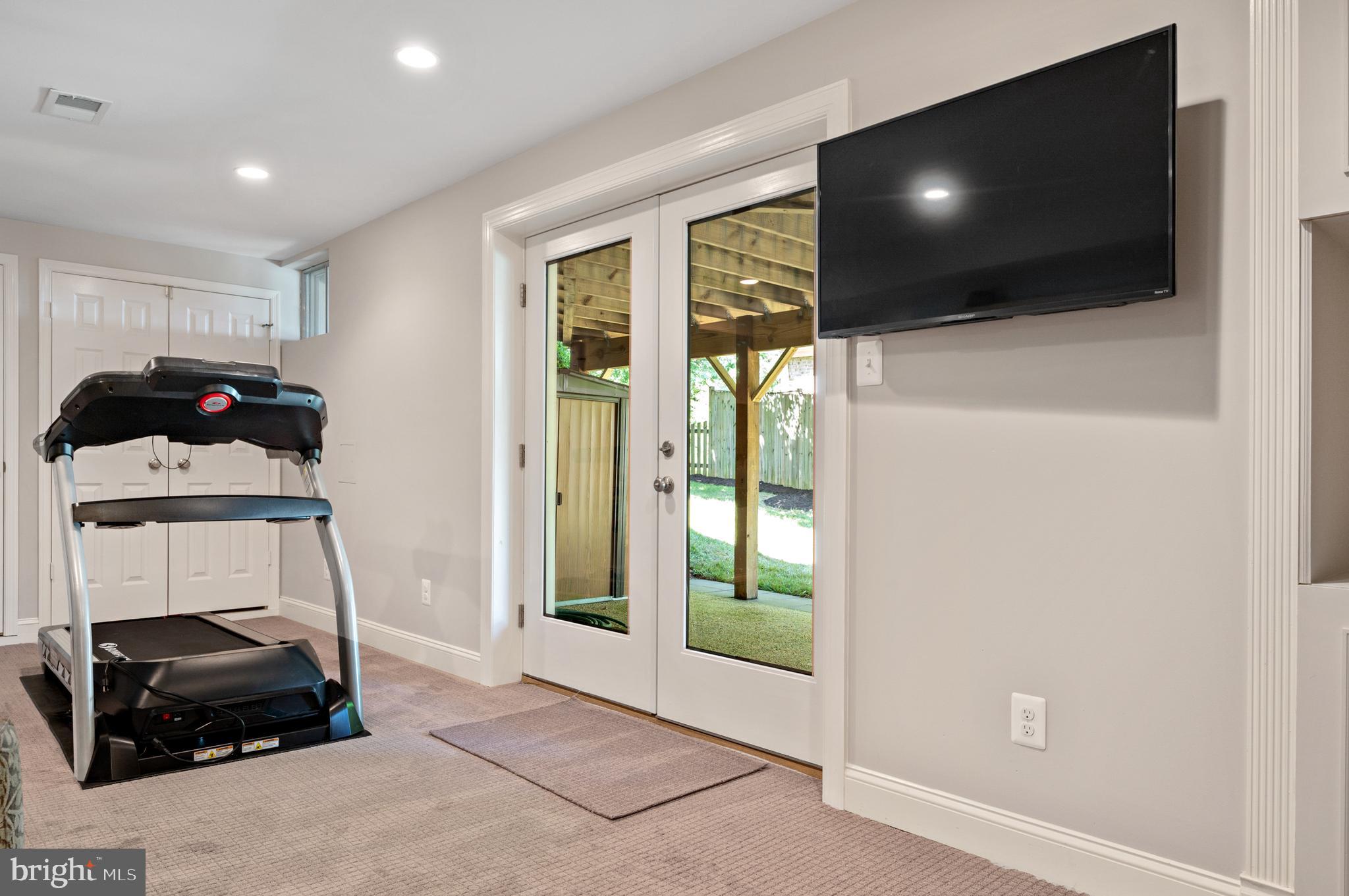1724 Stonebridge Road Alexandria, VA 22304 - Photo 33 of 51