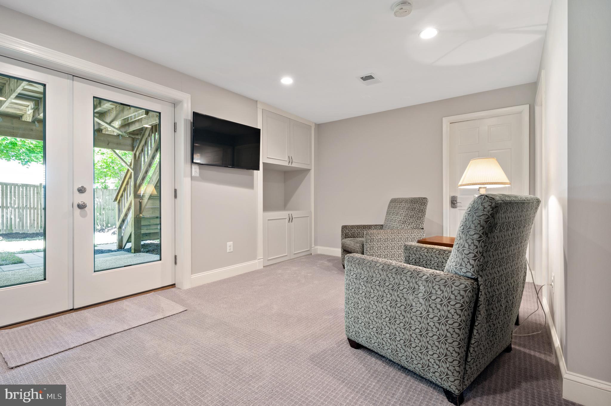 1724 Stonebridge Road Alexandria, VA 22304 - Photo 34 of 51