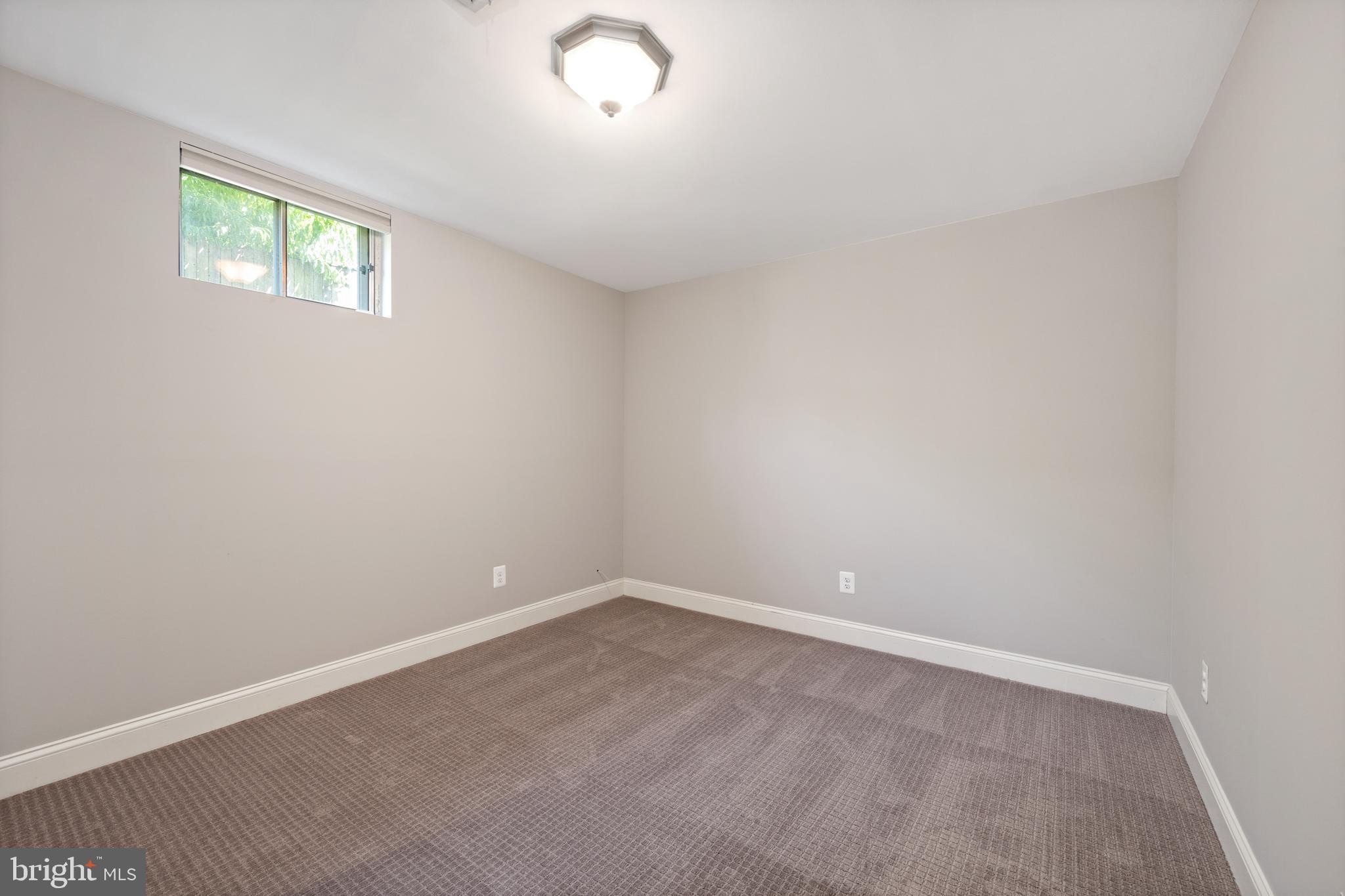 1724 Stonebridge Road Alexandria, VA 22304 - Photo 35 of 51