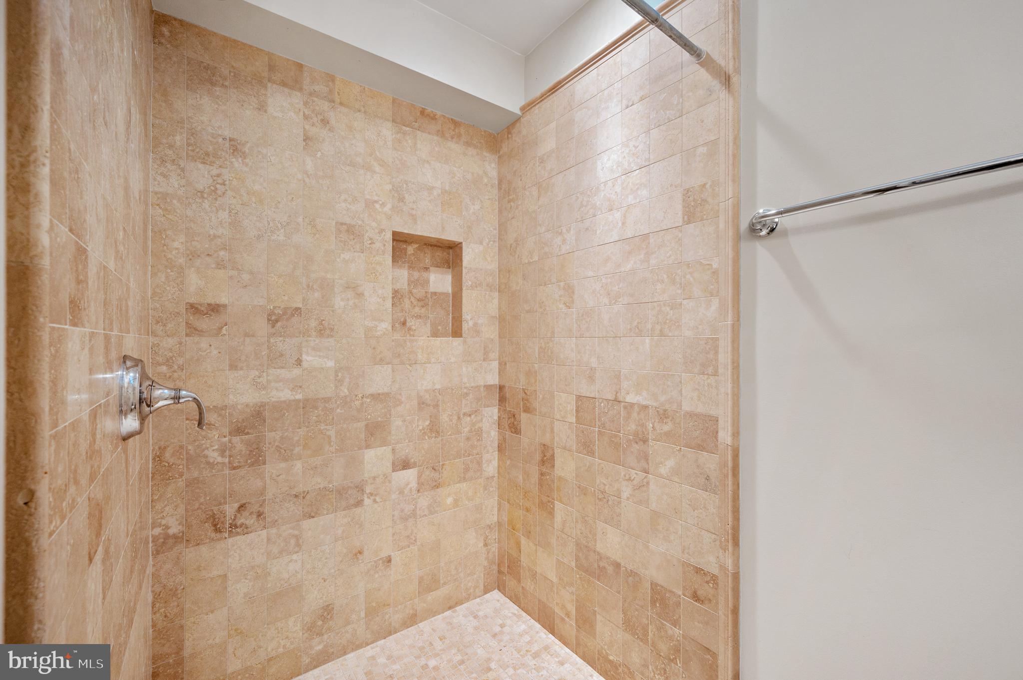 1724 Stonebridge Road Alexandria, VA 22304 - Photo 38 of 51