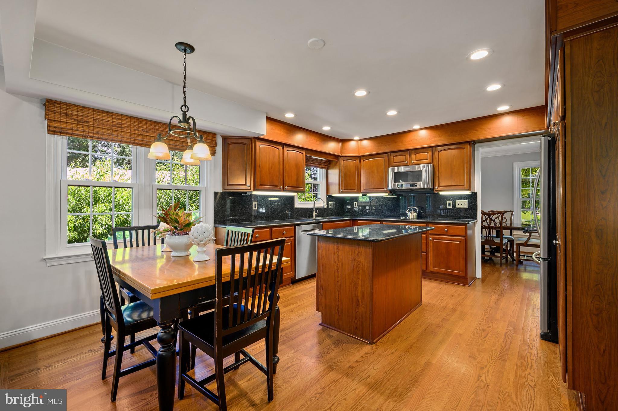 1724 Stonebridge Road Alexandria, VA 22304 - Photo 9 of 51