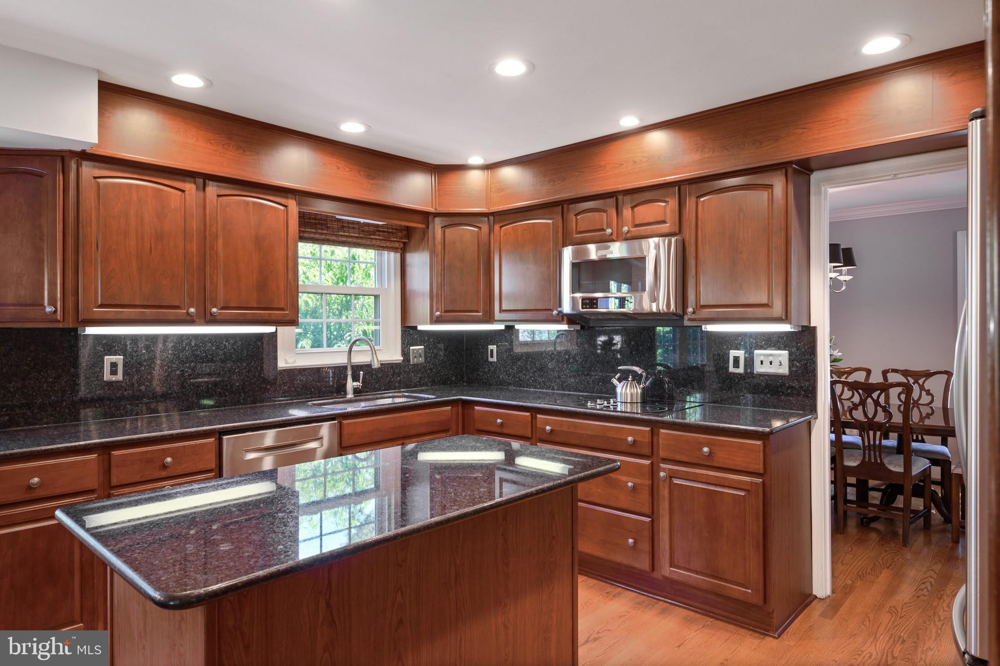 1724 Stonebridge Road Alexandria, VA 22304 - Photo 10 of 51