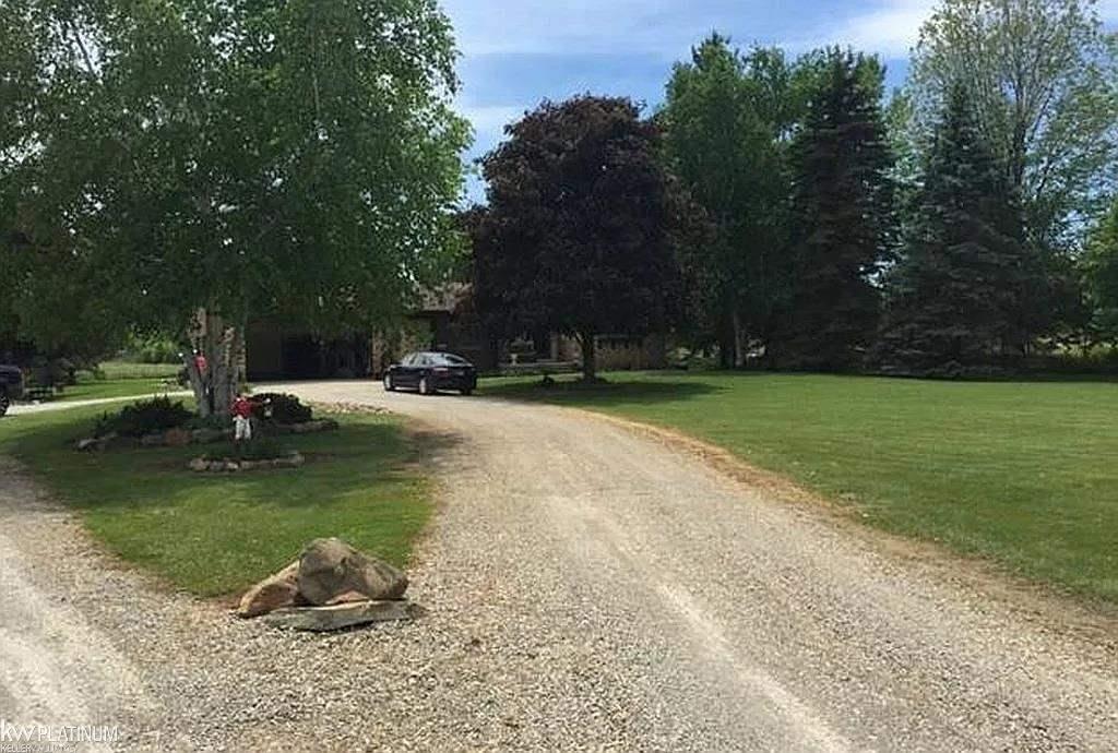 9757 Rynn Road Avoca, MI 48006 - Photo 13 of 66