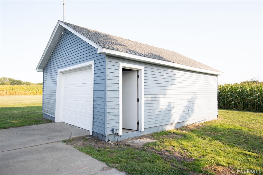 10725 Frost Road Freeland, MI 48623 - Photo 25 of 32 Gallery Image 25