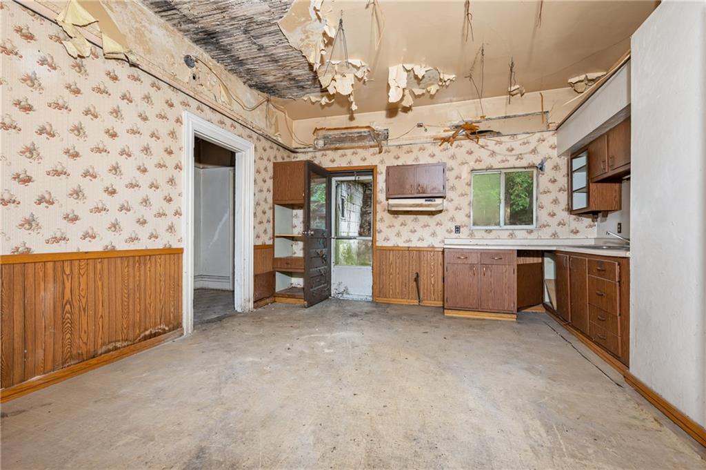 1234 High Street Pittsburgh, PA 15212 - Photo 11 of 27 a view of a kitchen with a sink