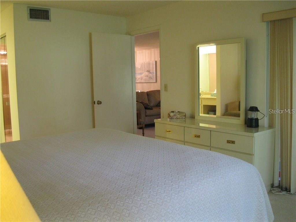 4397 Longmeadow, Unit 35 Sarasota, FL 34235 - Photo 15 of 24