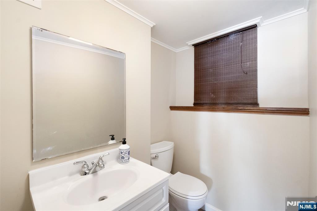 75 Cypress Road Dumont, NJ 07628 - Photo 27 of 34
