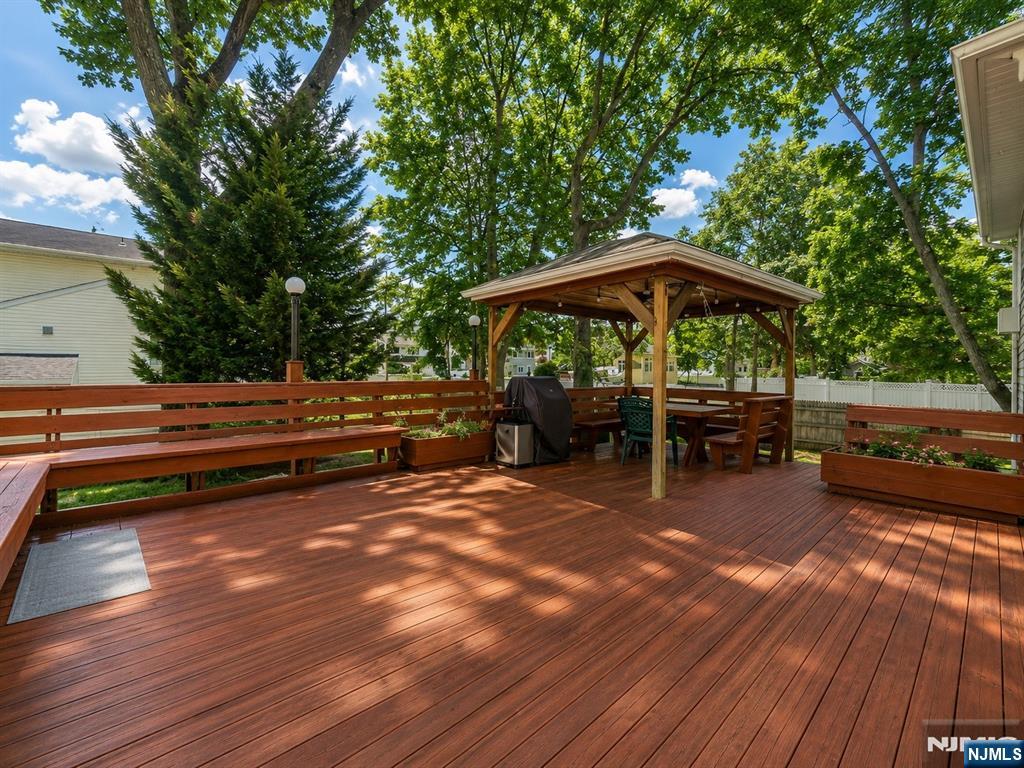 75 Cypress Road Dumont, NJ 07628 - Photo 30 of 34
