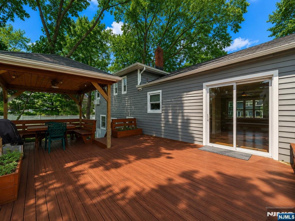 75 Cypress Road Dumont, NJ 07628 - Photo 31 of 34